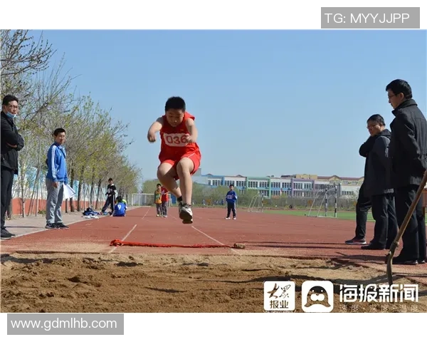 朱俊龙：从青涩少年到篮球新星的成长之路与奋斗故事