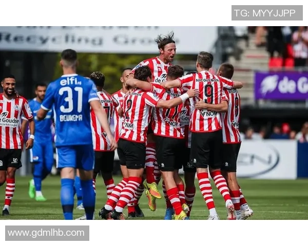 登博思与鹿特丹斯巴达激战正酣谁能在这场较量中笑到最后