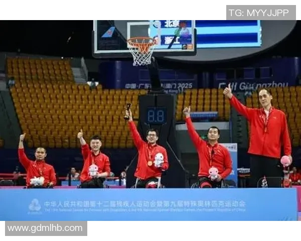 辽宁队迎战生力啤酒人全力争胜展现篮球魅力与团队精神